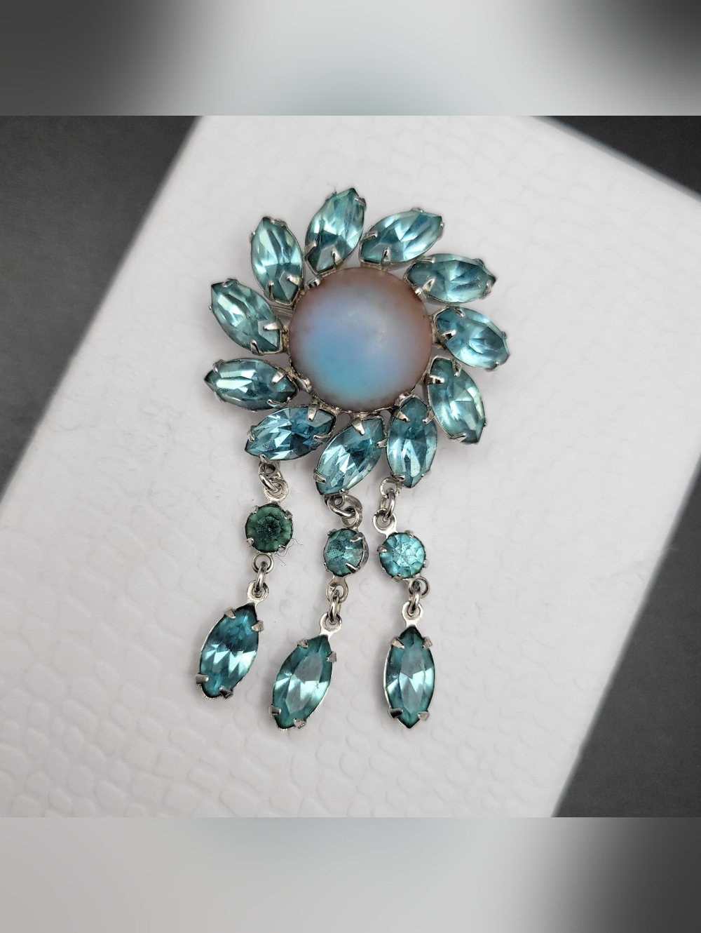 Vintage Sappharine Glass Cabochon Flower Dangling Brooch c1950s